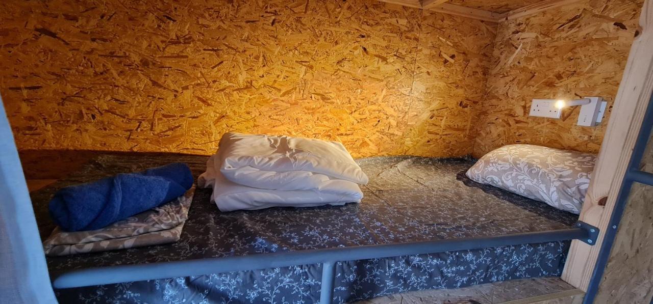 Bee Hostel Paphos 外观 照片