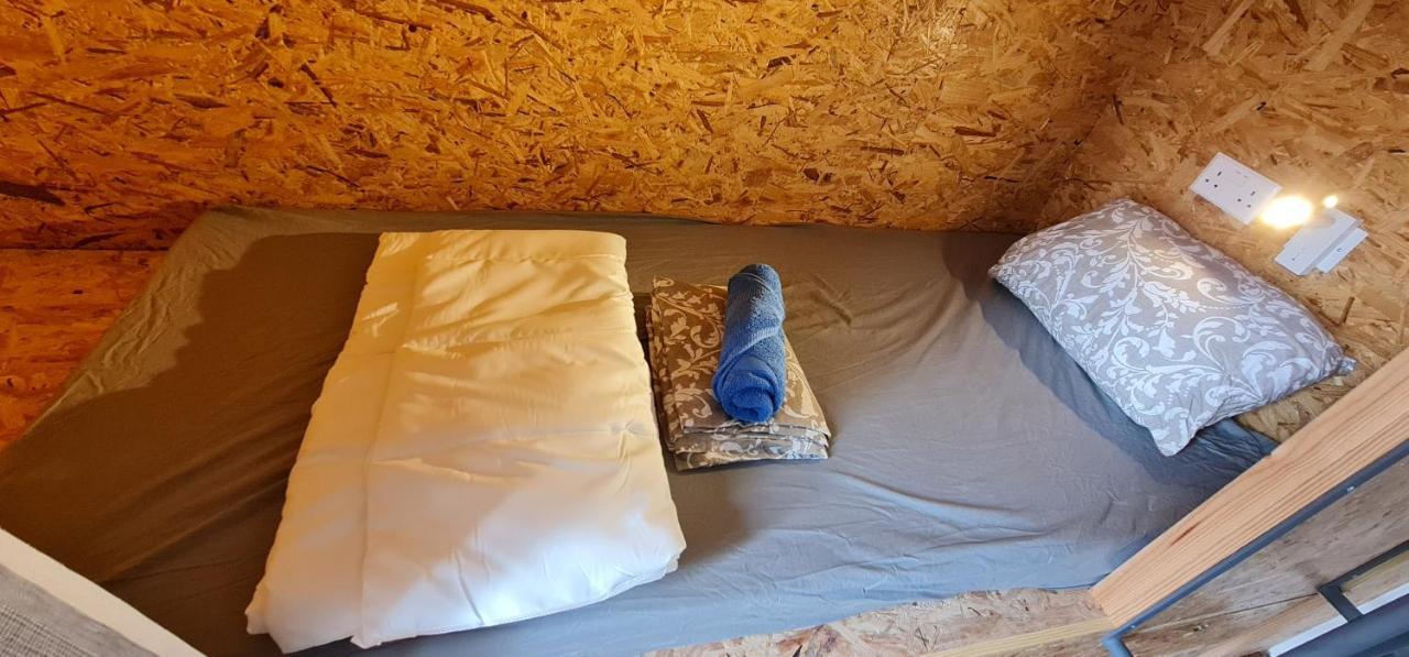 Bee Hostel Paphos 外观 照片