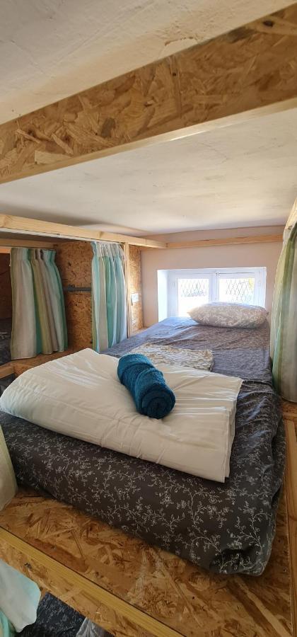 Bee Hostel Paphos 外观 照片